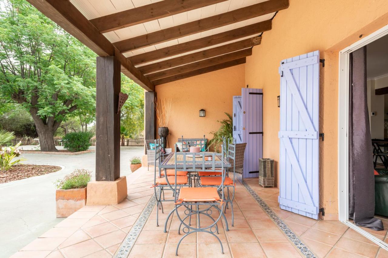 Villa Laforge Carmona  Luaran gambar
