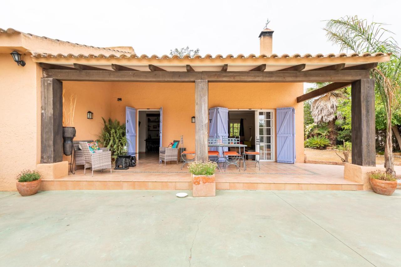 Villa Laforge Carmona  Luaran gambar